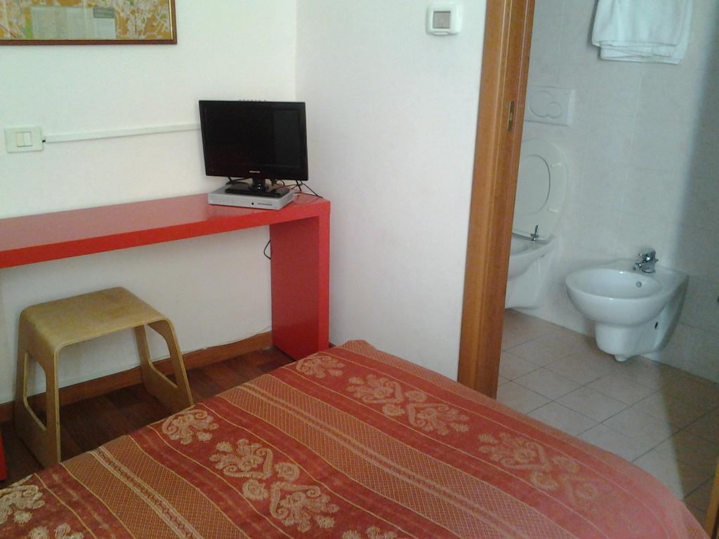 Hotel Perla Bologna Luaran gambar