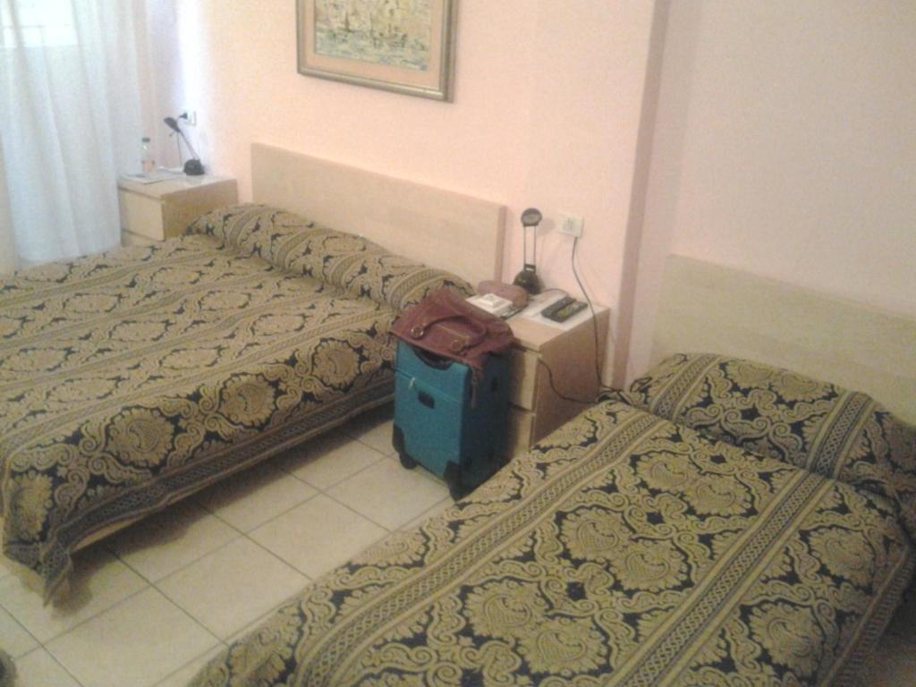 Hotel Perla Bologna Luaran gambar